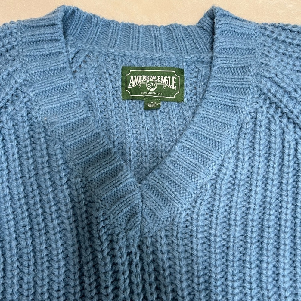 American Eagle Chunky Knit Sweater Blue Oversized V-Neck Size L Cozy - Picture 11 of 11